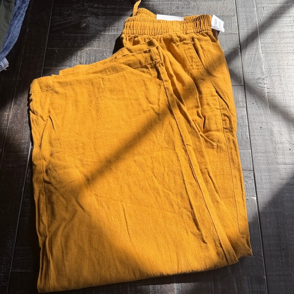 Old Navy Linen Pants - Picture 2 of 4